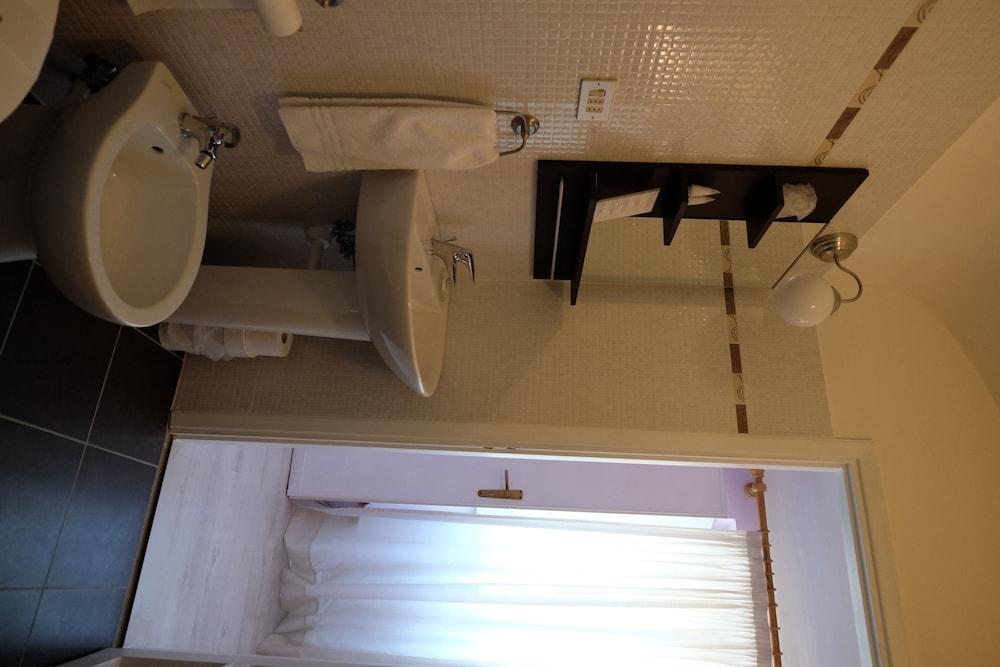 Hotel Pino Torinese Eksteriør bilde