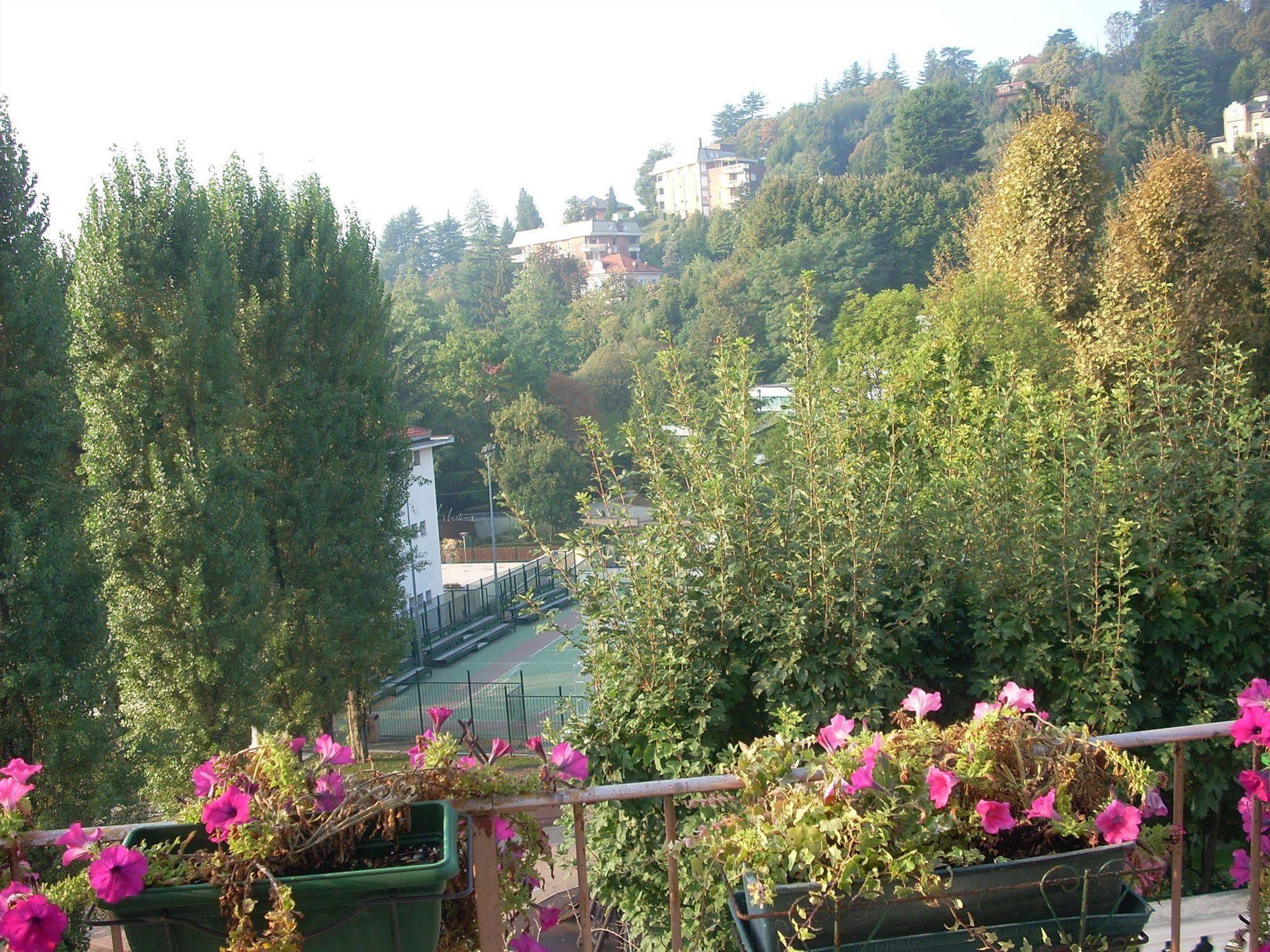 Hotel Pino Torinese Eksteriør bilde